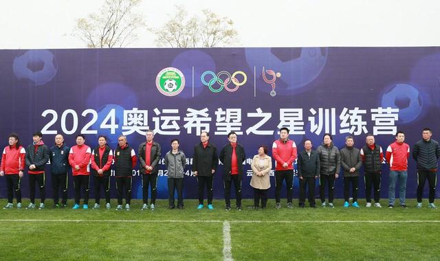 《中国医生》连续6天日冠，单日票房6006万，累计票房截至发稿已达5.64亿，超过《熊出没·狂野大陆》总票房（5.59亿）升居年度票房榜第13位。