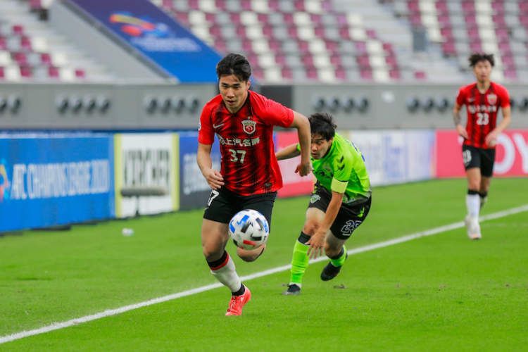 影片由乌尔善执导，费翔、李 票房号召力强！