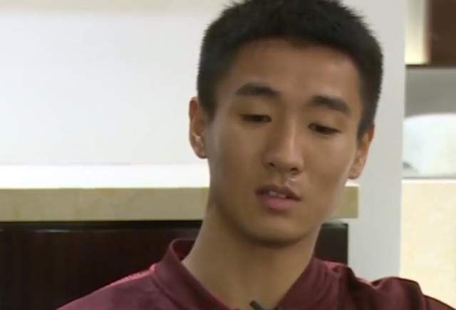 格伦·克洛斯、莎拉·保罗森、泰亚娜·泰勒、金·卡戴珊、妮.搜索-电影网 消息 首页 新闻 视频 大片 影库 CCTV6 VIP影院 全部 电影 电视剧 影人 视频 图片 新闻 更新时间 所有 1小时内 今日内 1周内 1个月内 从资讯频道搜索 结果 95747 条 “小雀斑”埃迪新戏变身霍金 相像程度引人惊叹 2013-10-21 当地时间10月19日，《万物理论》（暂译名）（The Theory of Everything: The Story of Stephen Hawking）在英国某海岸拍摄，主演埃迪·雷德梅恩、菲丽 《万物理论》首映礼 主演埃迪与原型霍金同现身 2014-12-10 当地时间12月9日，伦敦，电影《万物理论》首映礼。