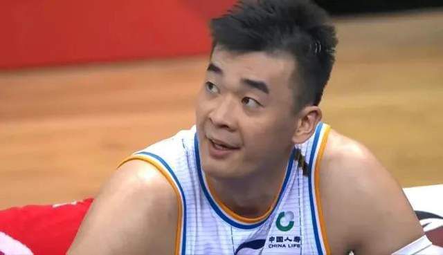 漫威掌门人斯坦·李：蜘蛛侠应保持白人直男形象 2015-06-24 近日，索尼影业的一批内部邮件遭到曝光，其中关于蜘蛛侠银幕角色设定的严格条款引起了人们的争议。