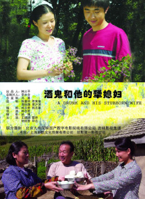 “大爆炸”佩妮模仿布兰妮 黄金蟒绕脖狂野抢镜 2016-01-30 ​美国当地时间1月29日，《生活大爆炸》中的“Penny”卡蕾·库奥科录制《 Lip Sync Battle》节目，节目上卡雷模仿布兰妮《I'm A Slave 4 U》的经典造型，戴黄金蟒出场。